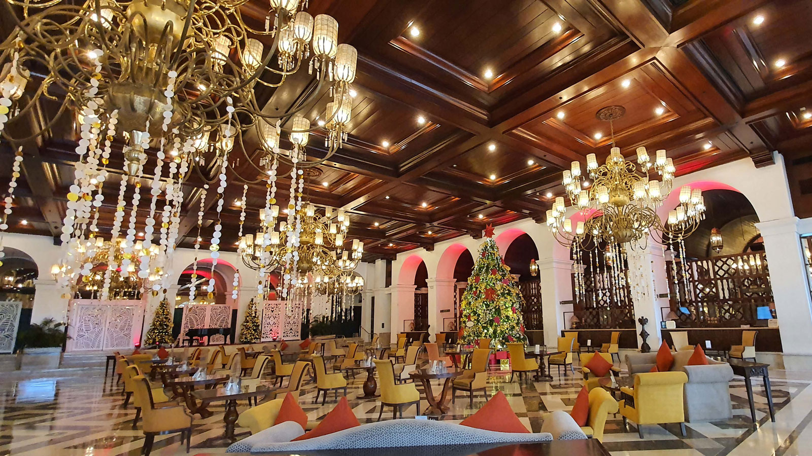 The Manila Hotel Lobby Lounge