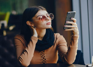 Looking For A Sign? Here’s Why You Should Do A SocMed Detox